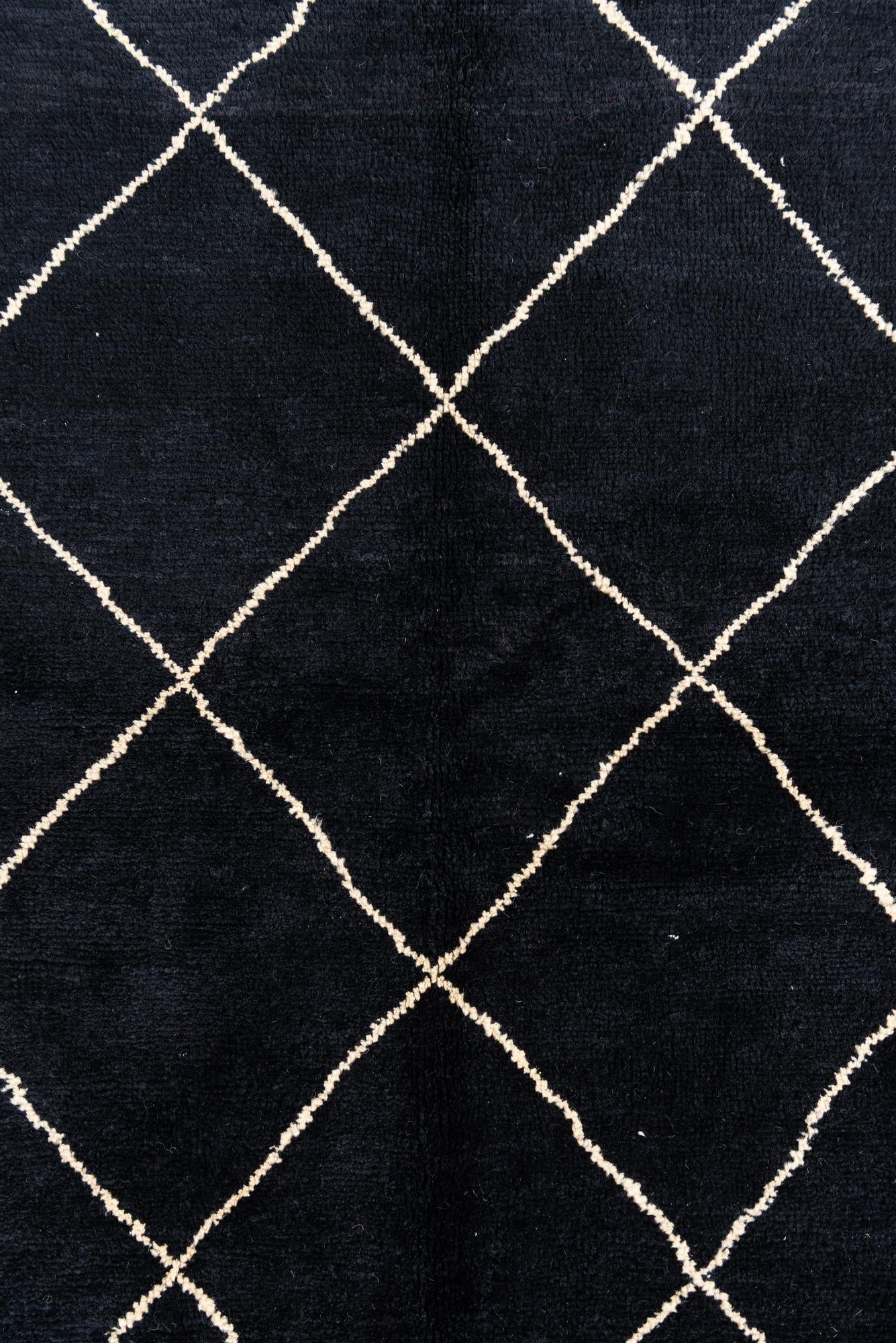 5' 7 x 8' Hand Knotted Moroccan Wool Rug
