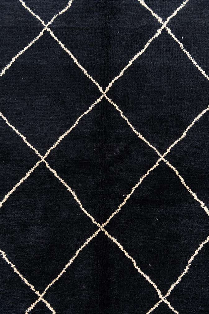 5' 7 x 8' Hand Knotted Moroccan Wool Rug