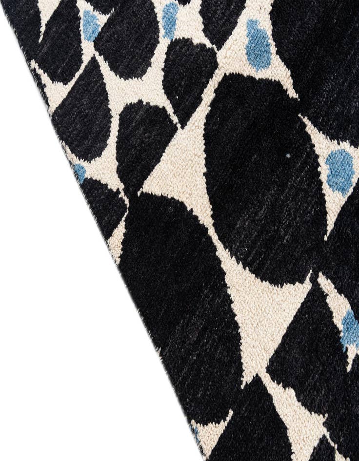 Detail image of 5' 8 x 8' 3  Hand Knotted Moroccan Wool Rug