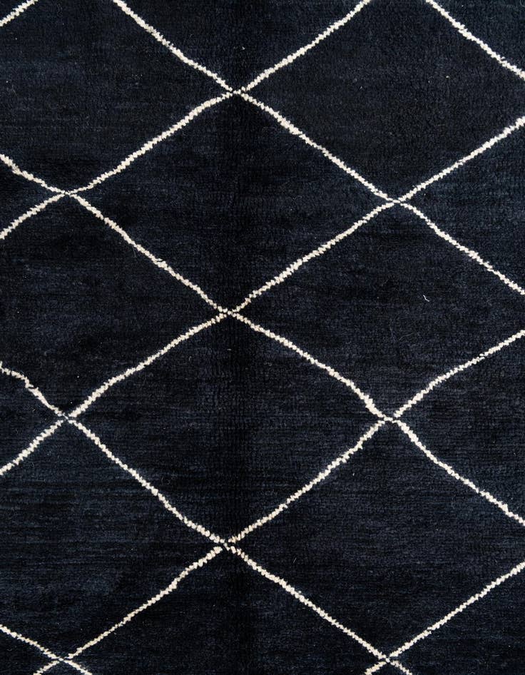 Detail image of 5' 6 x 7' 7  Hand Knotted Moroccan Wool Rug