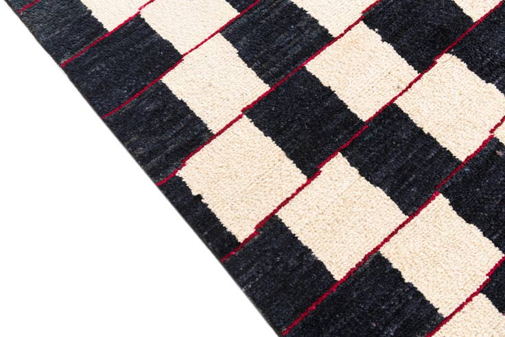 Detail image of 5' 2 x 6' 3 Hand Knotted Moroccan Wool Rug