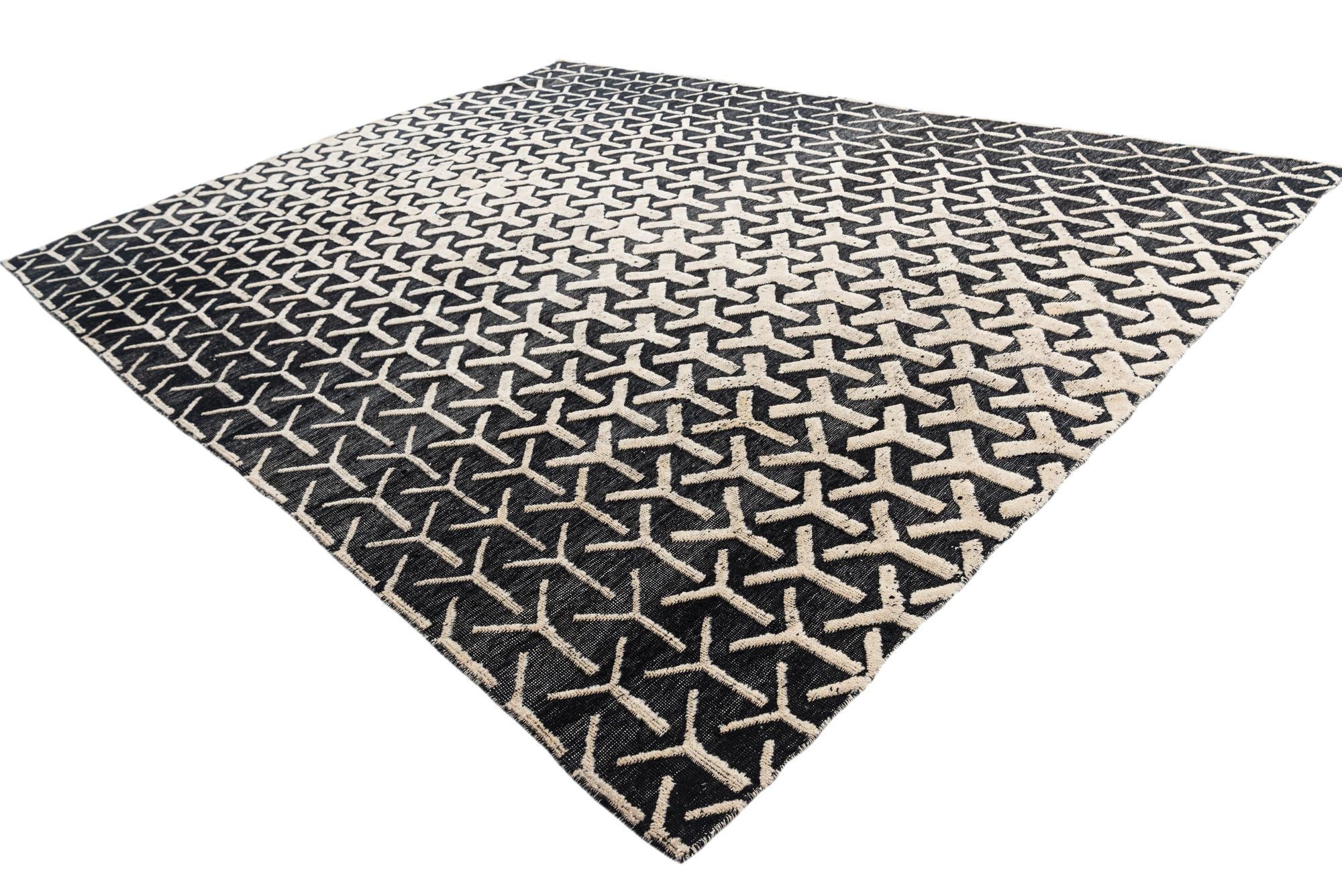 9' 1 x 11' 10 Hand Knotted Moroccan Wool Rug