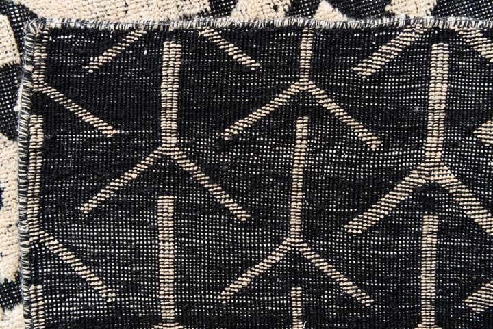 9' 1 x 11' 10 Hand Knotted Moroccan Wool Rug