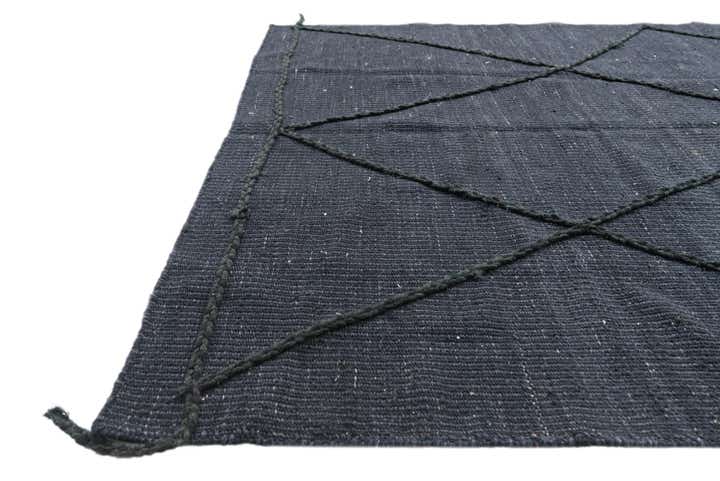 5' 5 x 8' Hand Knotted Moroccan Wool Rug