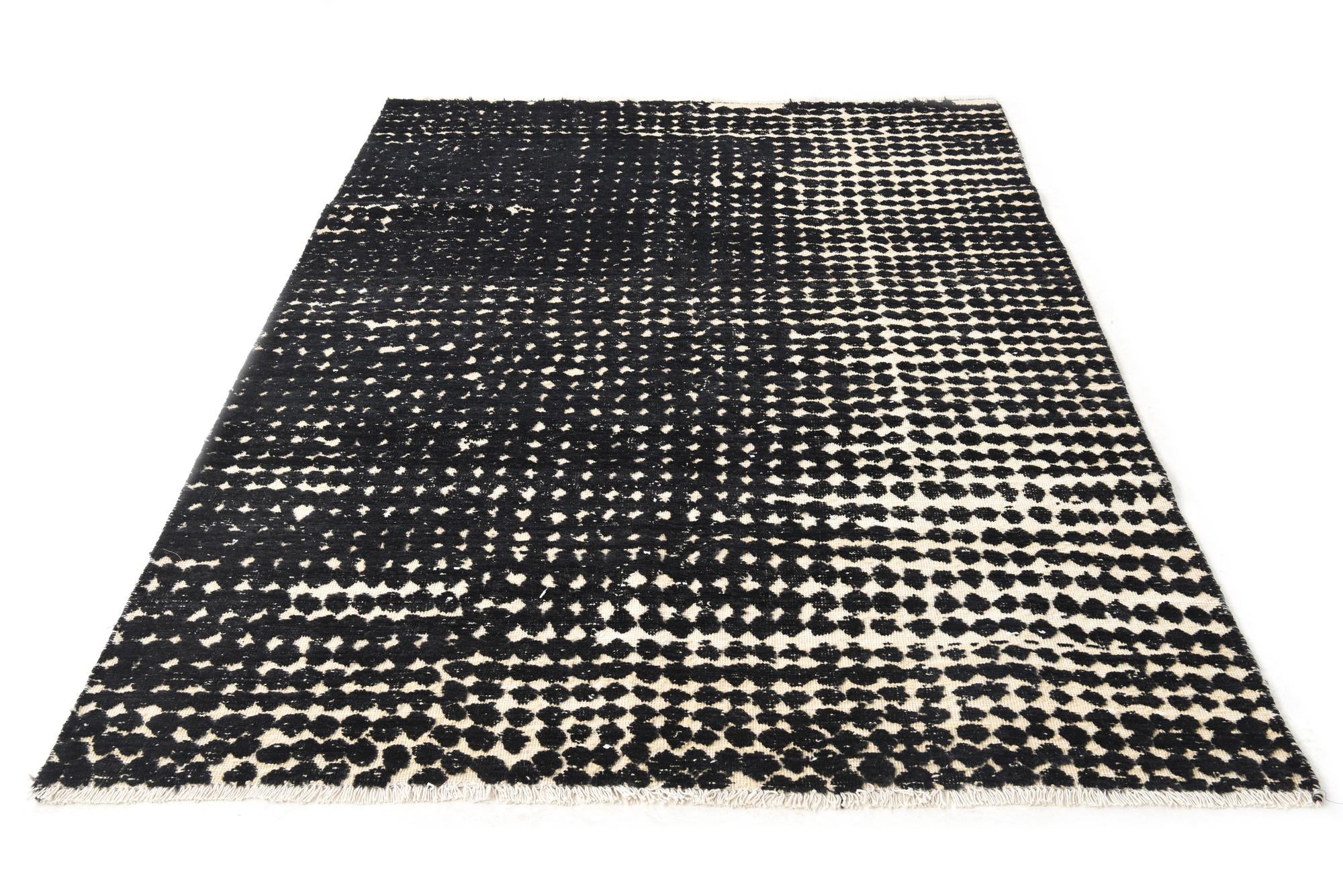 5' 6 x 8' 1 Hand Knotted Moroccan Wool Rug