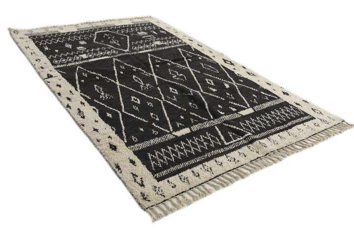 5' 3 x 8' 3 Hand Knotted Moroccan Wool Rug