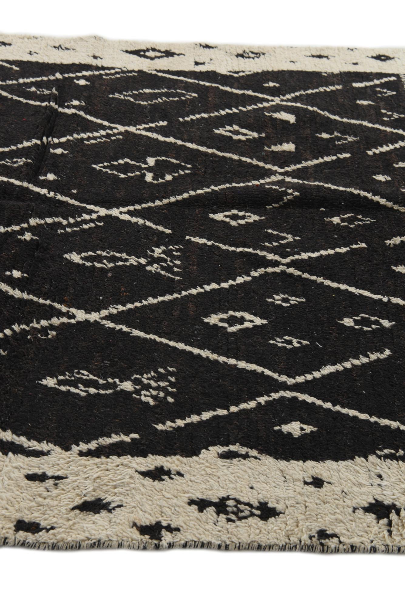 5' 3 x 8' 3 Hand Knotted Moroccan Wool Rug