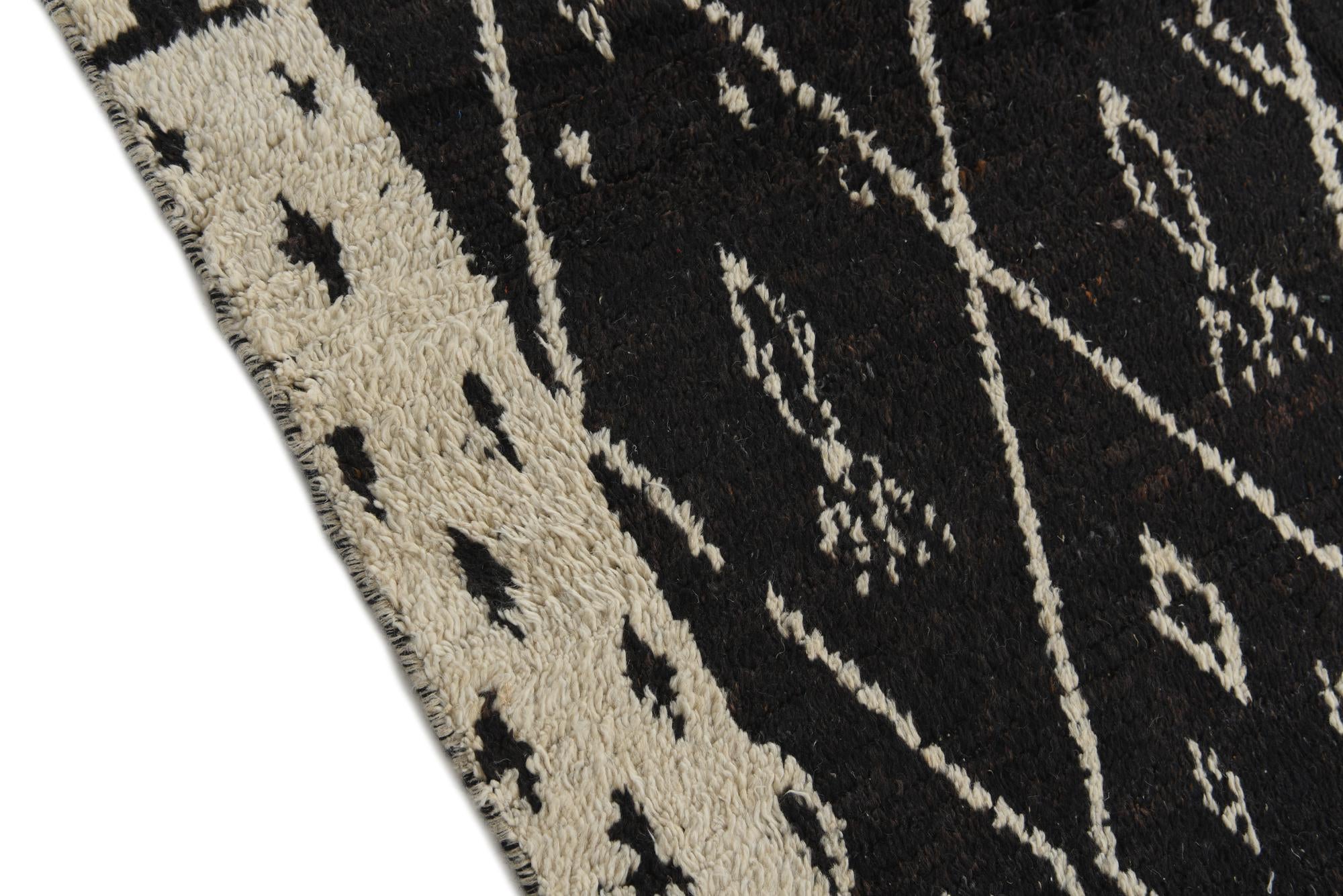 5' 3 x 8' 3 Hand Knotted Moroccan Wool Rug