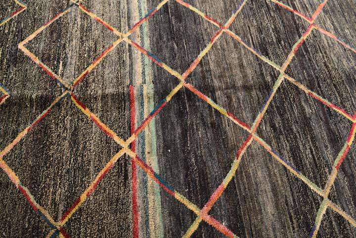 5' 6 x 8' 3 Hand Knotted Moroccan Wool Rug