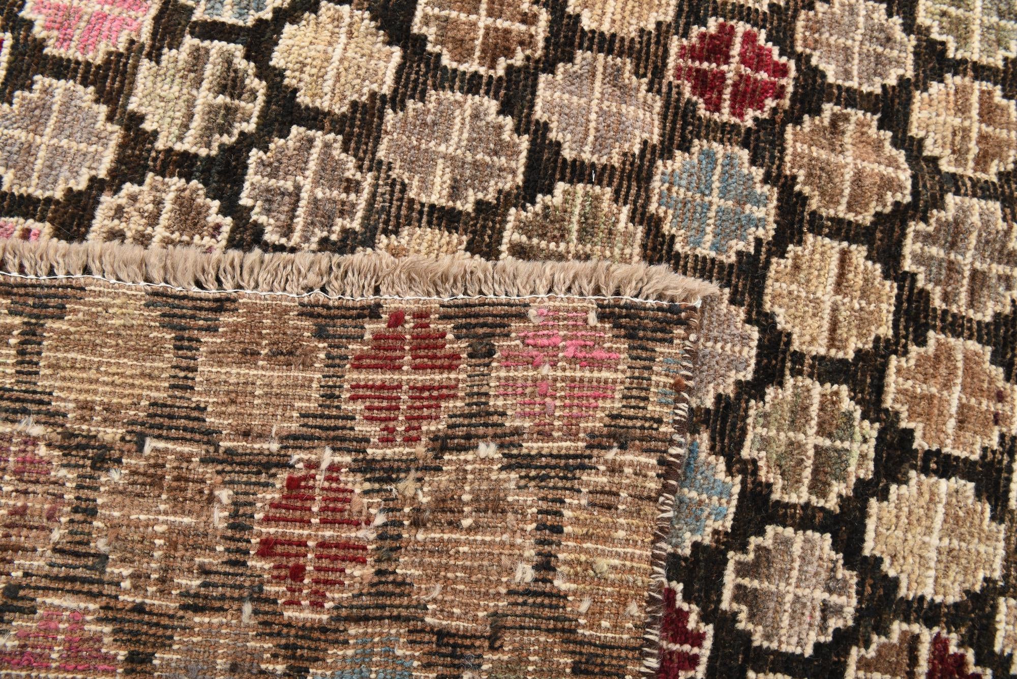 5' 10 x 8' 9 Hand Knotted Moroccan Wool Rug