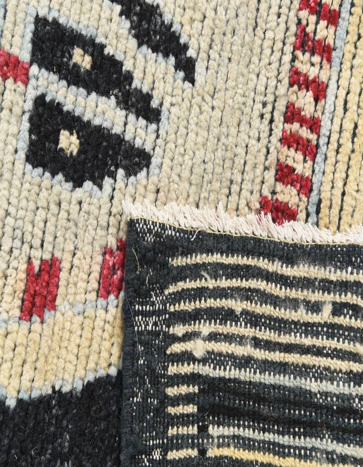 Detail image of 6' 9 x 9' 6  Hand Knotted Moroccan Wool Rug