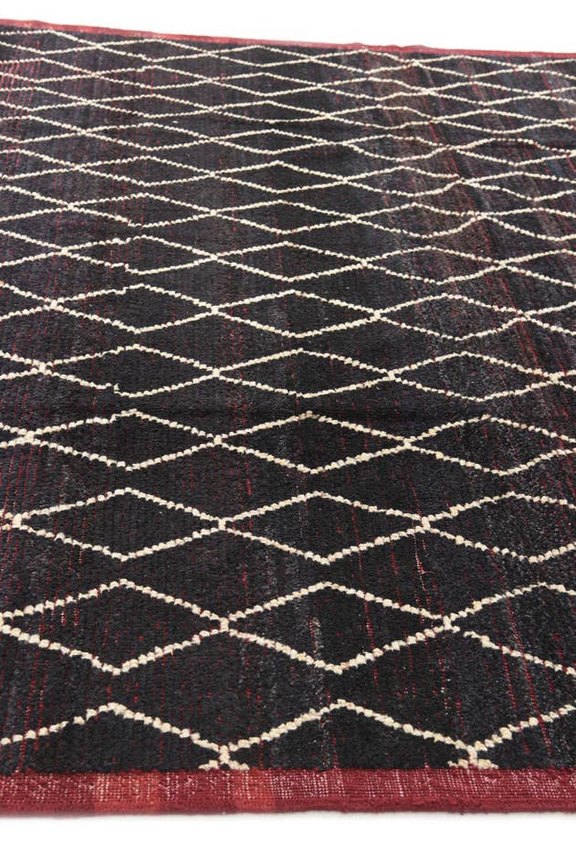 Detail image of 8' 6 x 10' 6 Hand Knotted Moroccan Wool Rug
