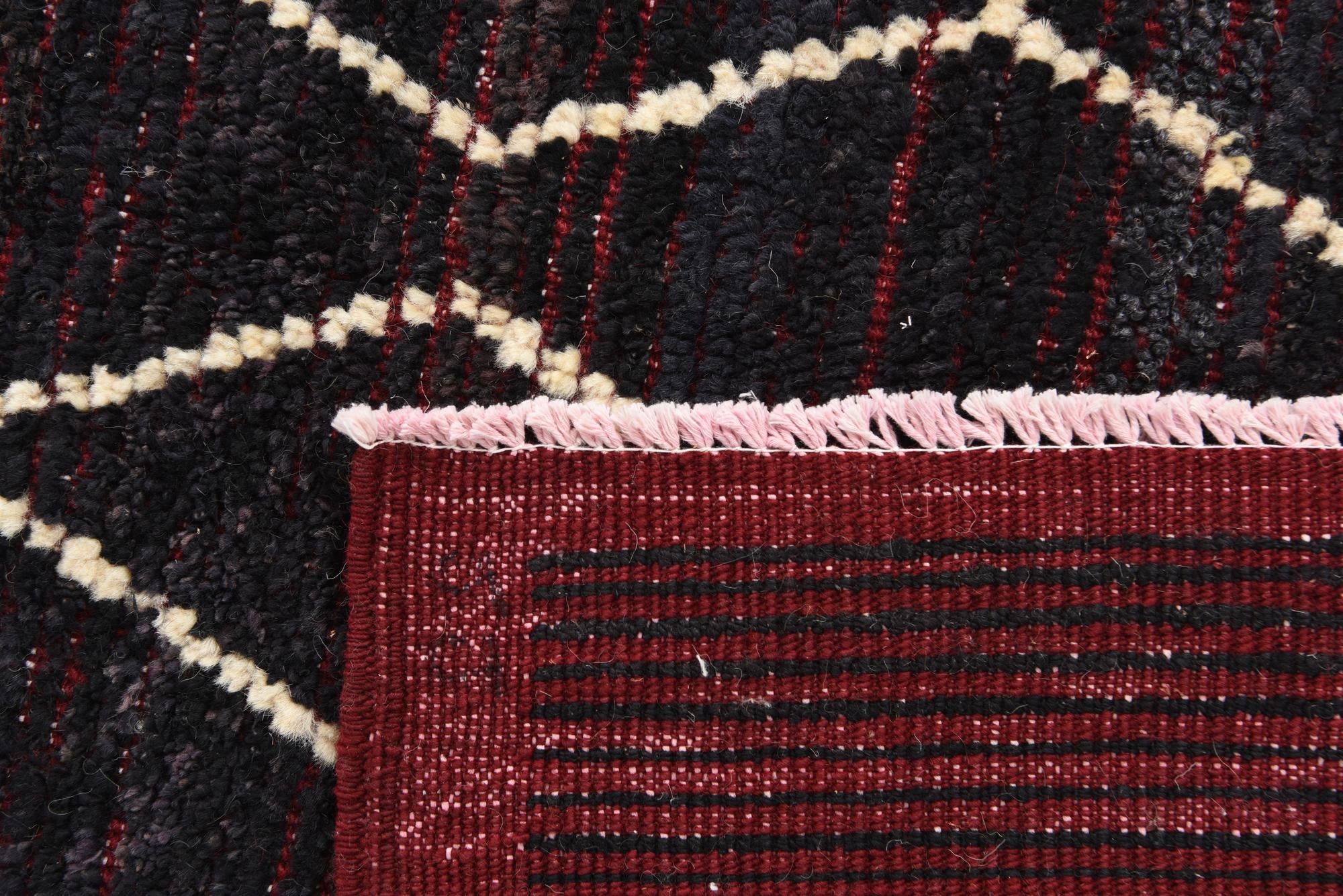 8' 6 x 10' 6 Hand Knotted Moroccan Wool Rug