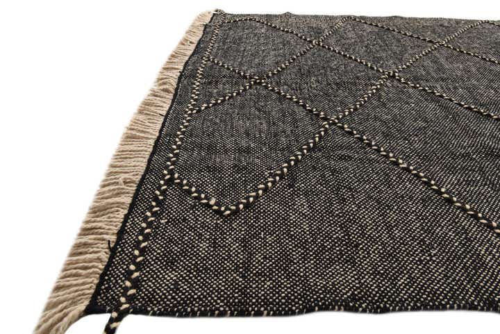 5' 10 x 7' 8 Hand Knotted Moroccan Wool Rug