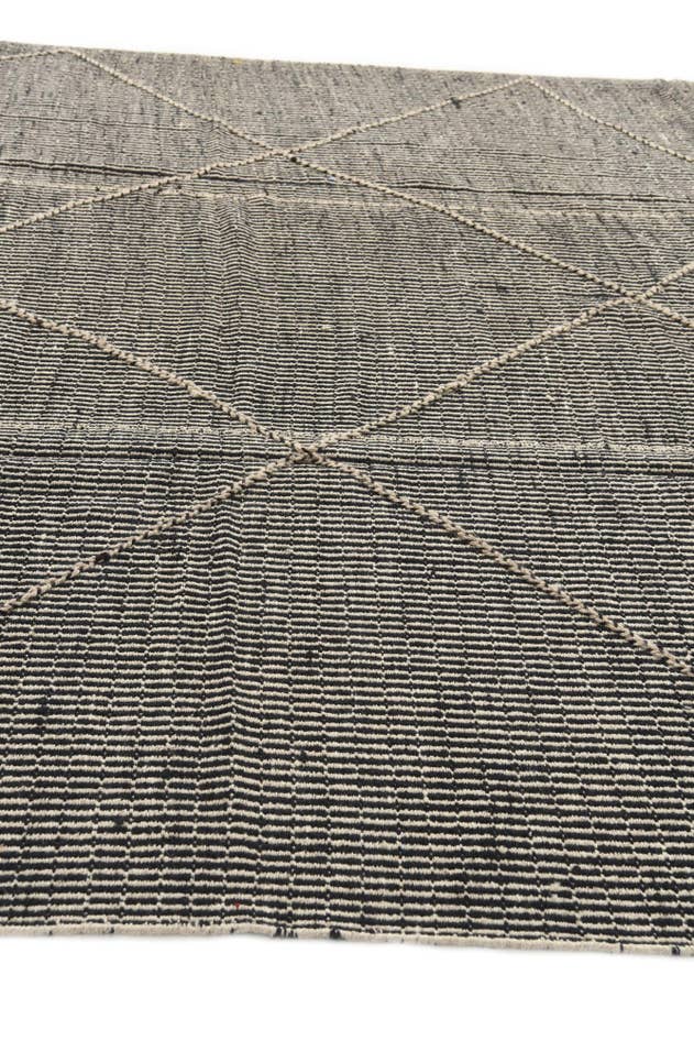 Detail image of 9' 5 x 14' 4 Hand Knotted Moroccan Wool Rug