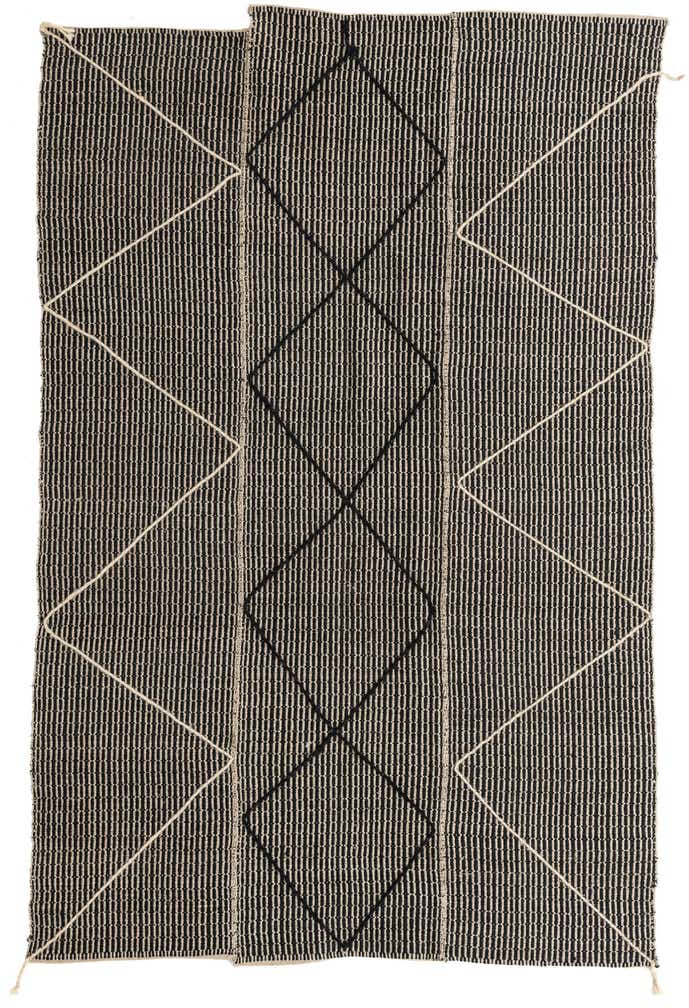 5' 9 x 8' 9 Hand Knotted Moroccan Wool Rug