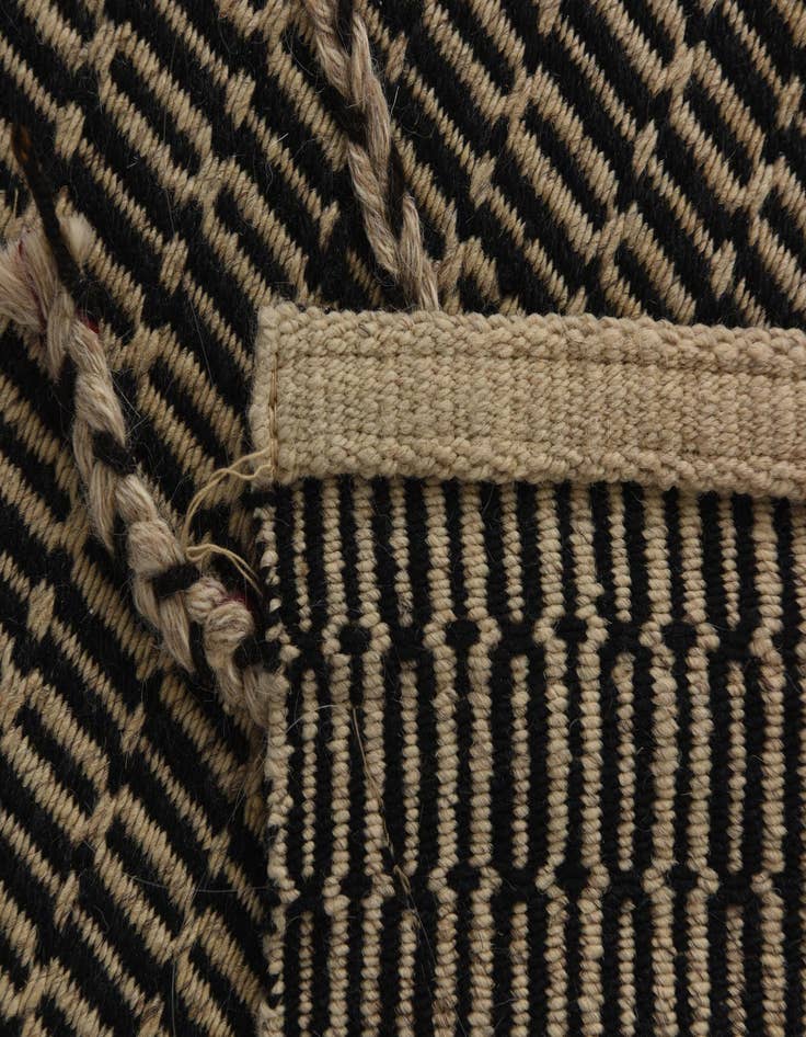 Detail image of 9' 9 x 14' 8  Hand Knotted Moroccan Wool Rug