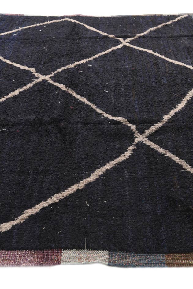 Detail image of 8' x 10' Hand Knotted Moroccan Wool Rug