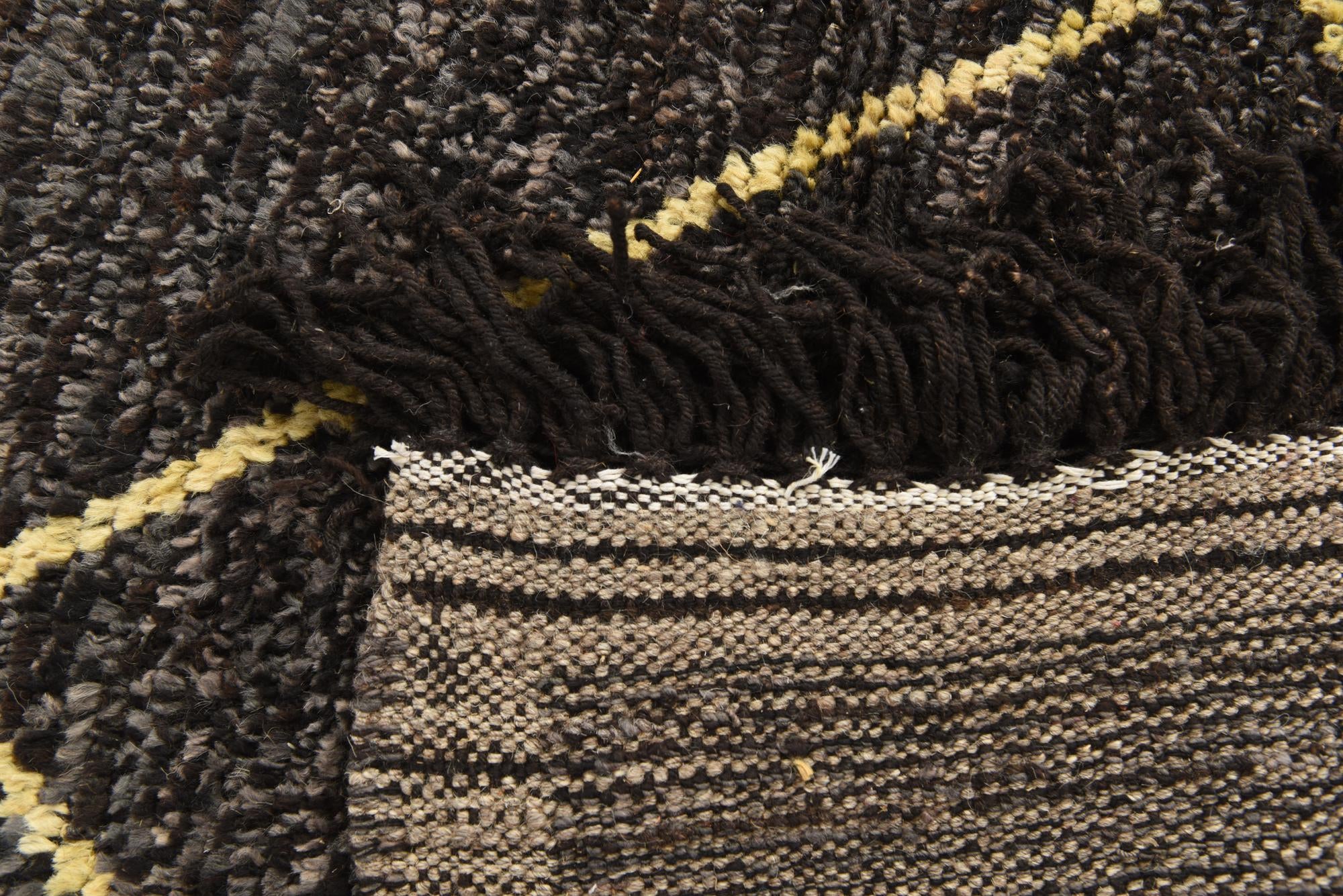 5' x 8' 4 Hand Knotted Moroccan Wool Rug