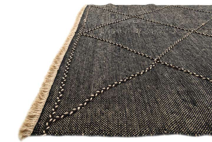 6' 1 x 7' 8 Hand Knotted Moroccan Wool Rug