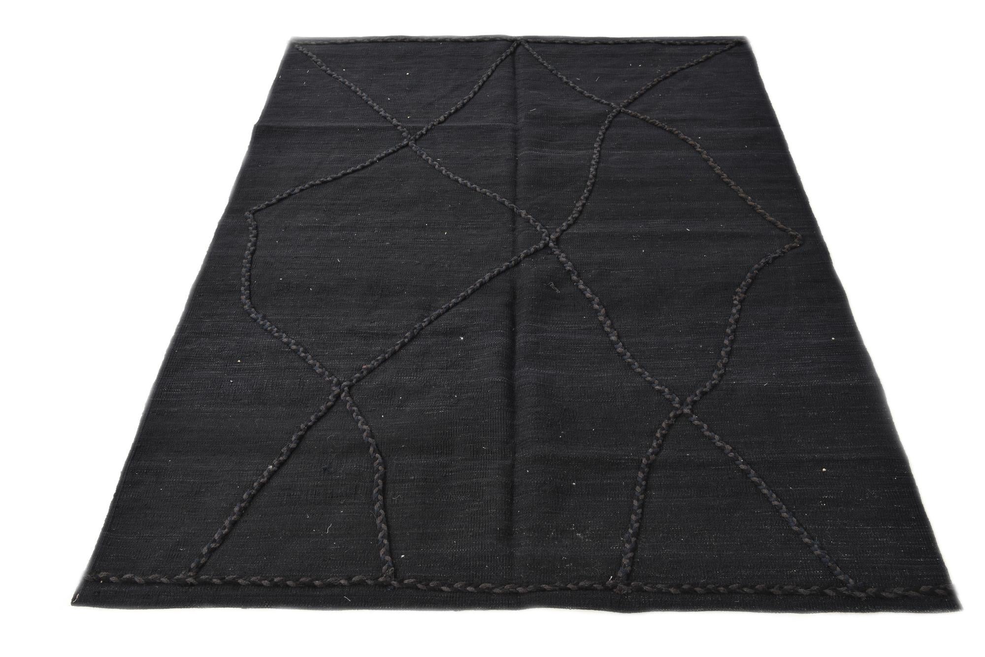 4' 9 x 6' 4 Hand Knotted Moroccan Wool Rug