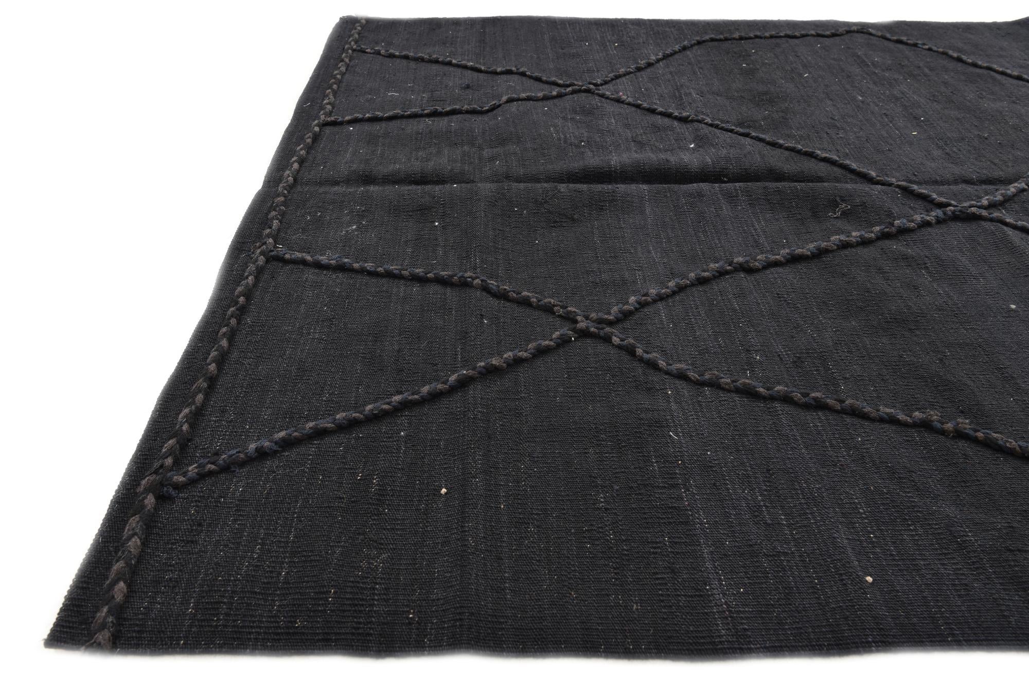 4' 9 x 6' 4 Hand Knotted Moroccan Wool Rug