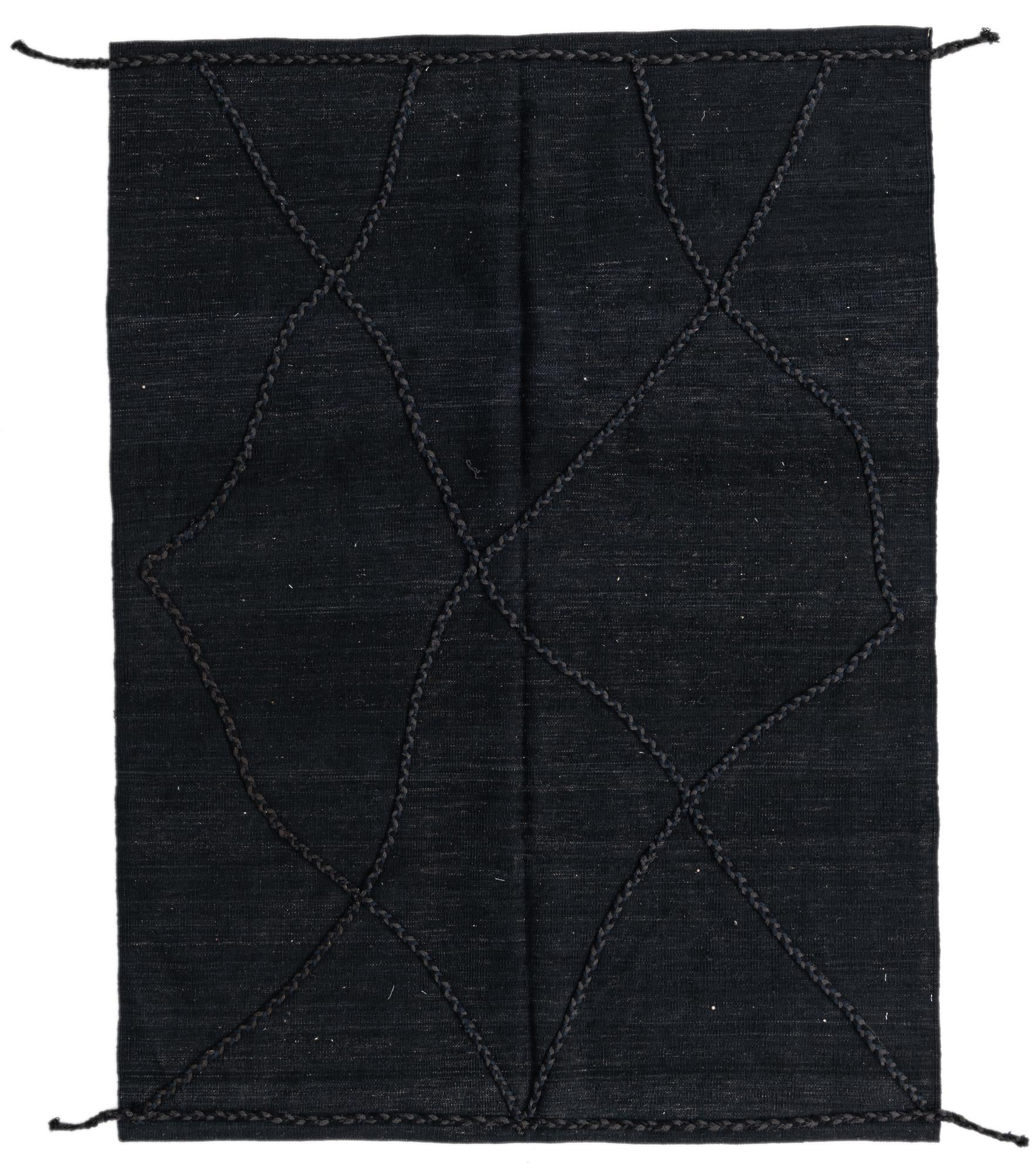 4' 9 x 6' 4 Hand Knotted Moroccan Wool Rug