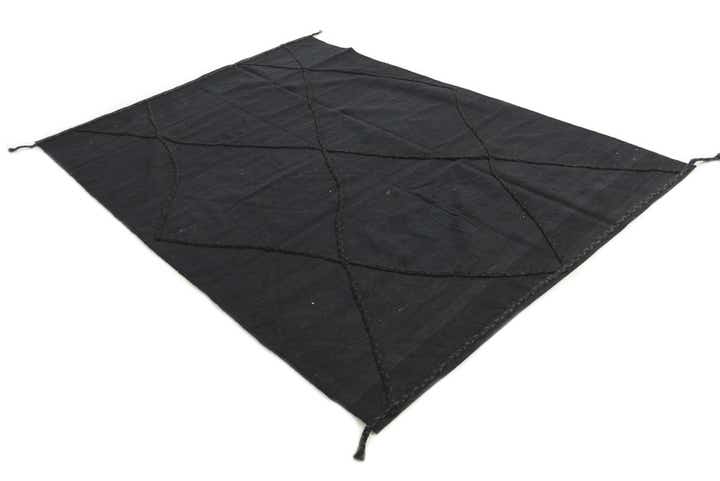 5' 6 x 7' 7 Hand Knotted Moroccan Wool Rug
