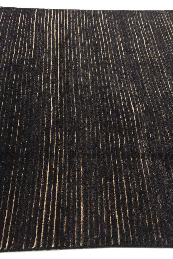 5' x 6' 6 Hand Knotted Moroccan Wool Rug