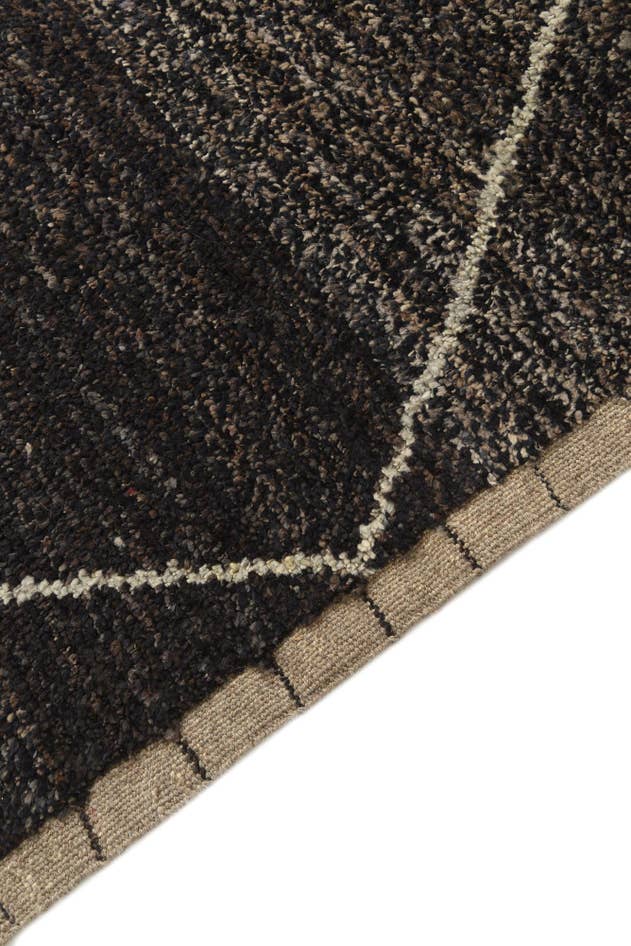 Detail image of 6' x 9' 2 Hand Knotted Moroccan Wool Rug