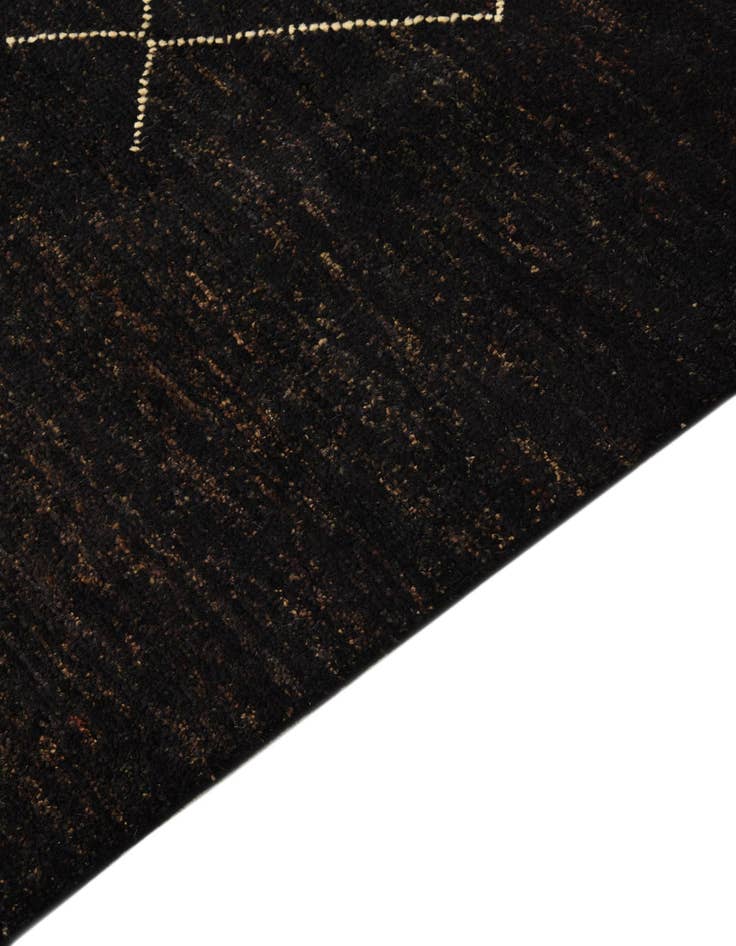 Detail image of 5' 6 x 7' 8  Hand Knotted Moroccan Wool Rug