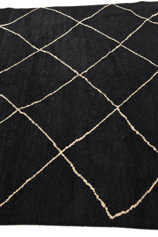 Detail image of 6' 5 x 10' Hand Knotted Moroccan Wool Rug