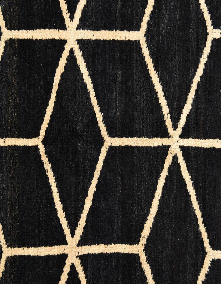 Detail image of 6' 5 x 9' 9  Hand Knotted Moroccan Wool Rug
