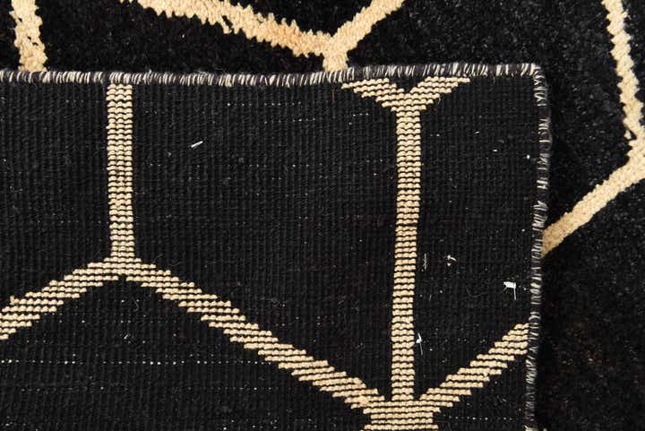 6' 5 x 9' 9 Hand Knotted Moroccan Wool Rug