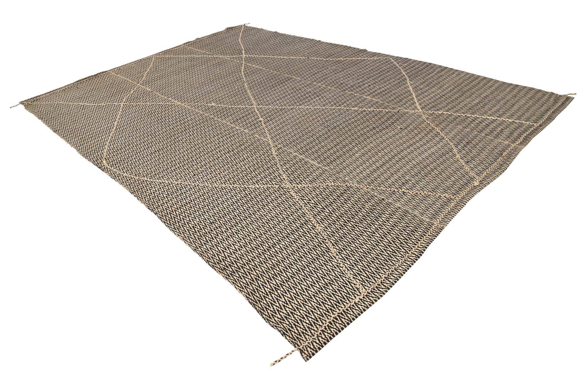 9' 9 x 14' Hand Knotted Moroccan Wool Rug