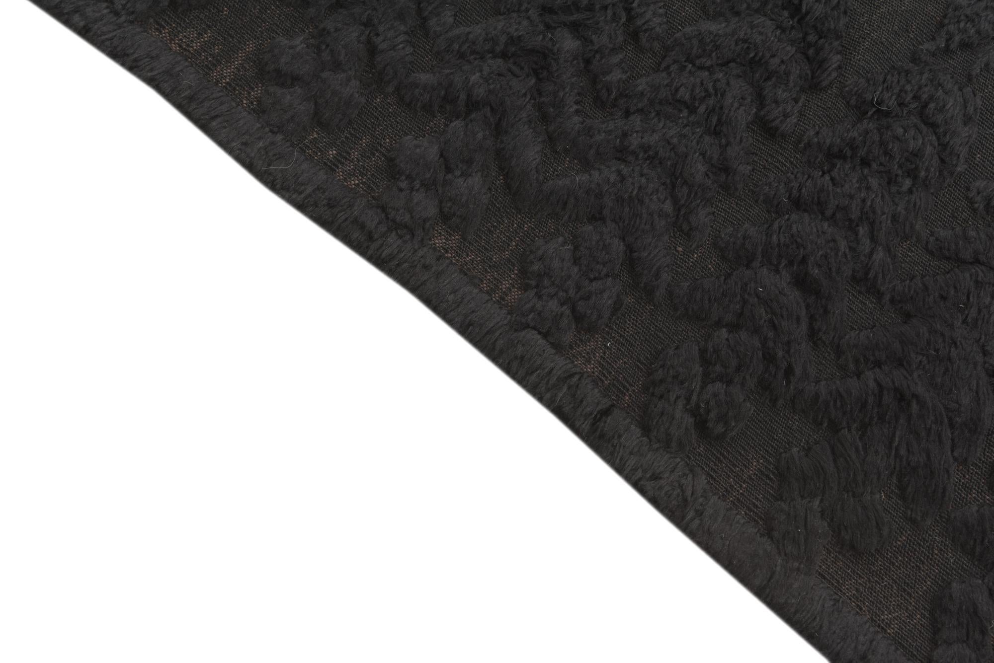 5' 3 x 7' 7 Hand Knotted Moroccan Wool Rug