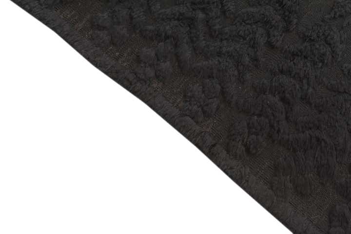5' 3 x 7' 7 Hand Knotted Moroccan Wool Rug