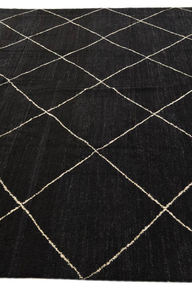 Detail image of 9' x 11' 10 Hand Knotted Moroccan Wool Rug