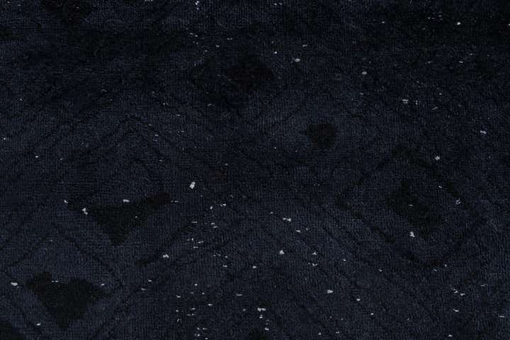 8' x 10' 5 Hand Knotted Moroccan Wool Rug