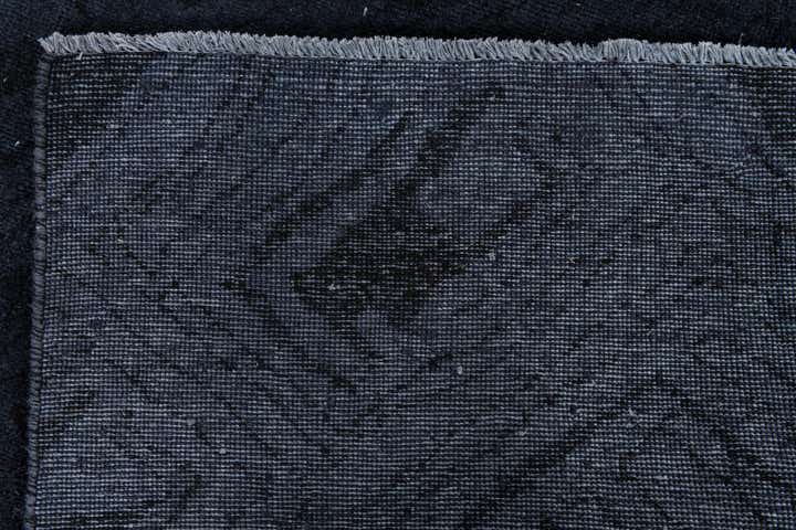 8' x 10' 5 Hand Knotted Moroccan Wool Rug