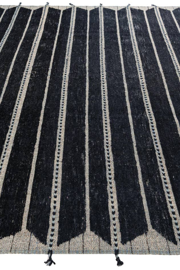 Detail image of 8' 6 x 10' Hand Knotted Moroccan Wool Rug