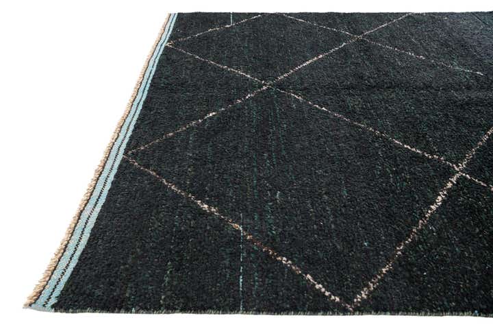 6' x 9' 5 Hand Knotted Moroccan Wool Rug