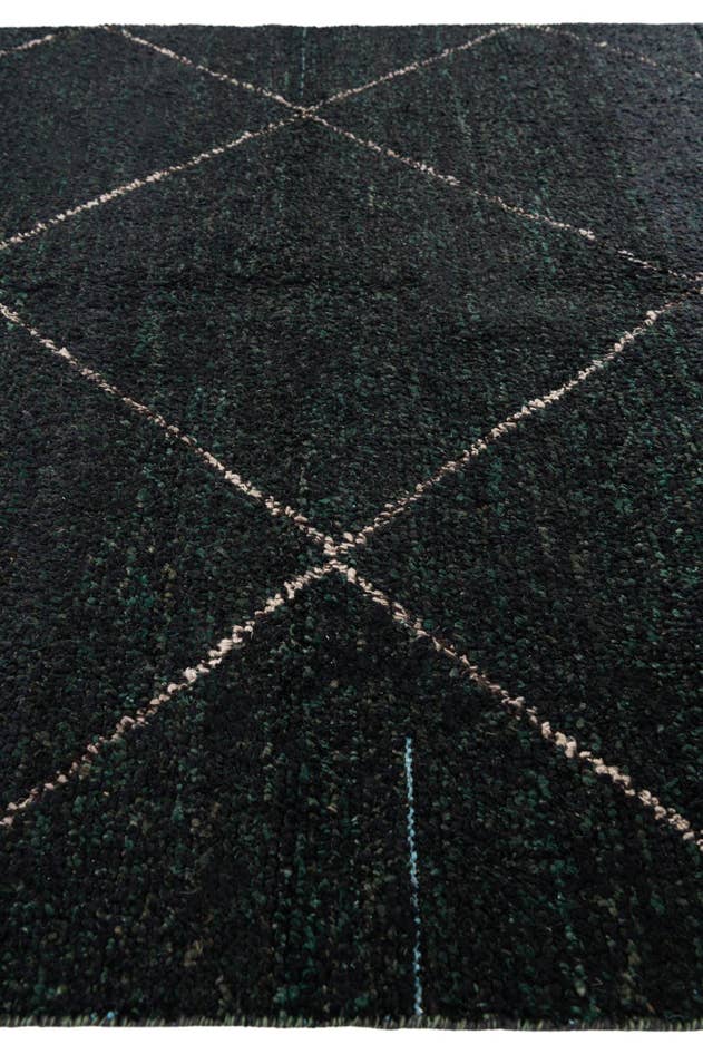 Detail image of 6' x 9' 5 Hand Knotted Moroccan Wool Rug
