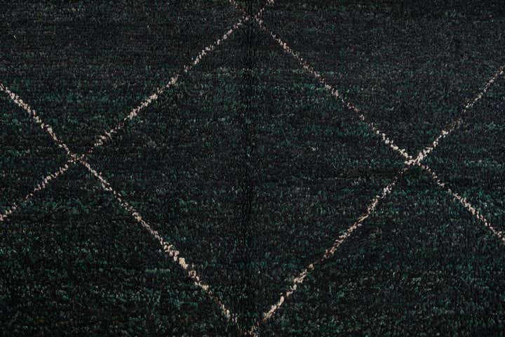 6' x 9' 5 Hand Knotted Moroccan Wool Rug