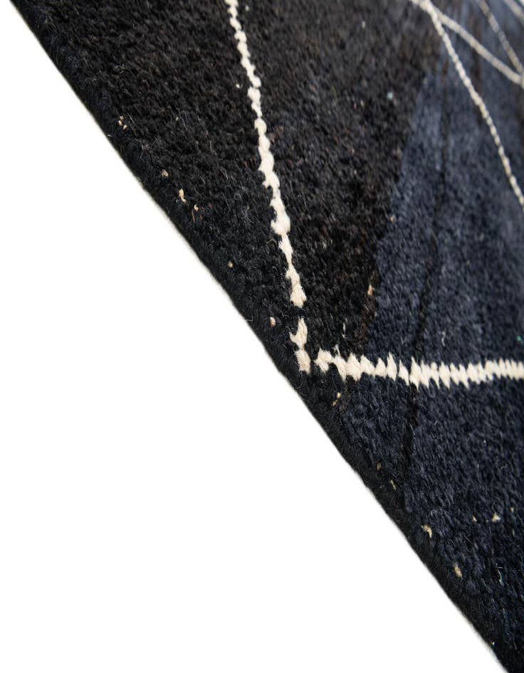 Detail image of 8' 5 x 9' 10  Hand Knotted Moroccan Wool Rug