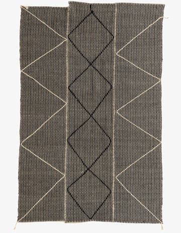 5' 9 x 8' 9 Hand Knotted Moroccan Wool Rug