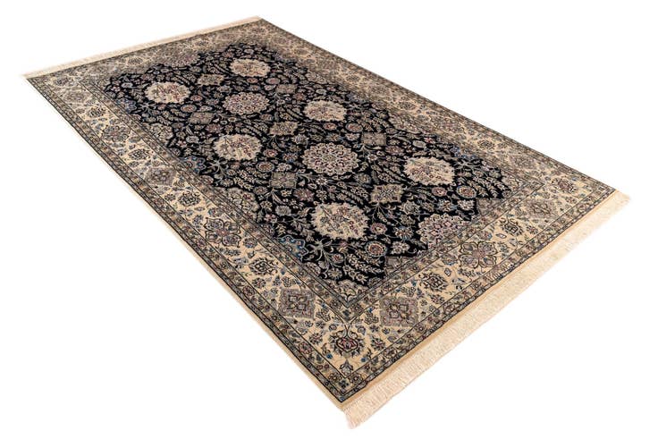 Detail image of 5' 1 x 8' 3 Nain Rug