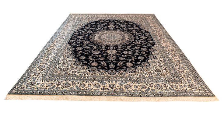 Detail image of 8' 6 x 12' 2 Nain Rug