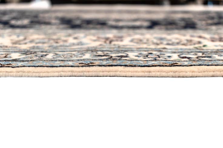 Detail image of 8' 6 x 12' 2 Nain Rug