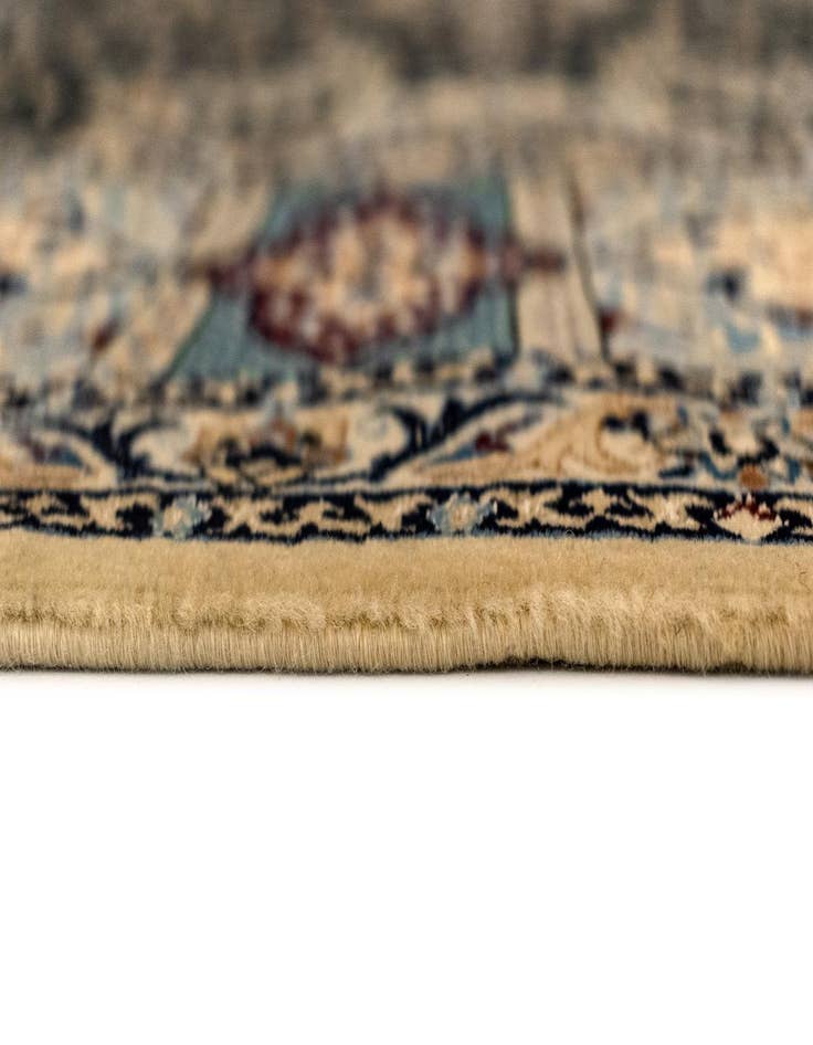 Detail image of 6' 7 x 10' 2 Nain Rug